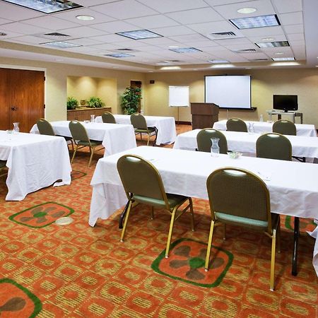 Hampton Inn & Suites Oxford-Anniston Kinh doanh bức ảnh