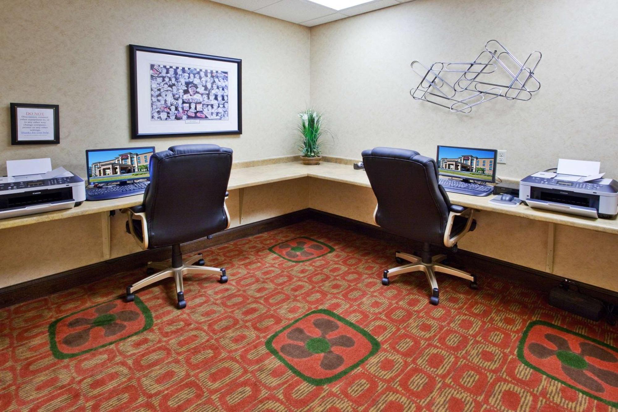 Hampton Inn & Suites Oxford-Anniston Kinh doanh bức ảnh