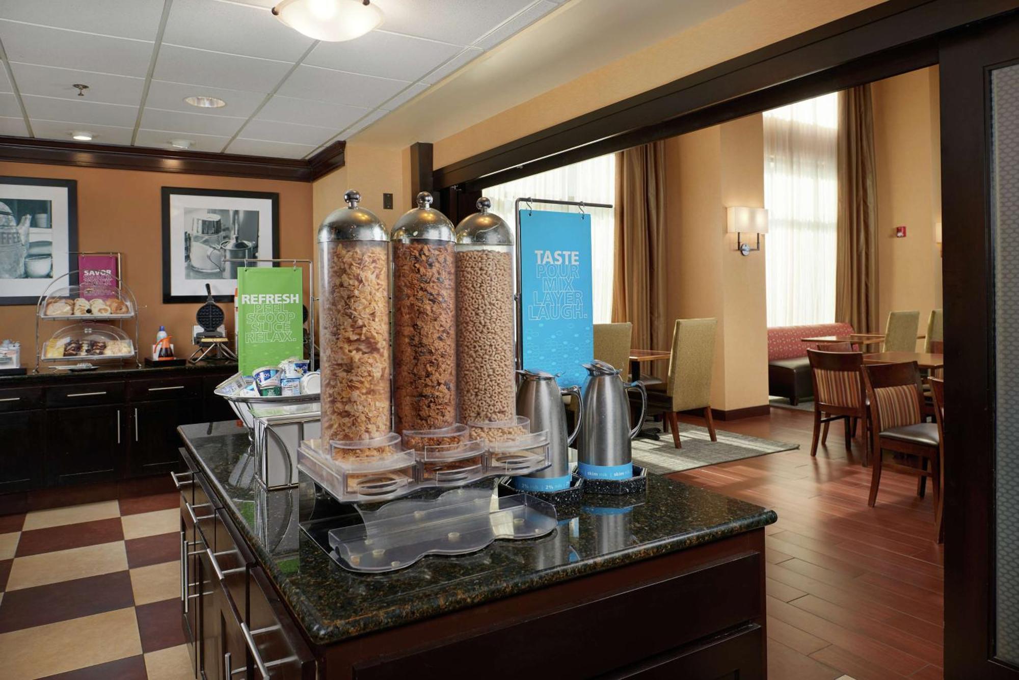 Hampton Inn & Suites Oxford-Anniston Ngoại thất bức ảnh