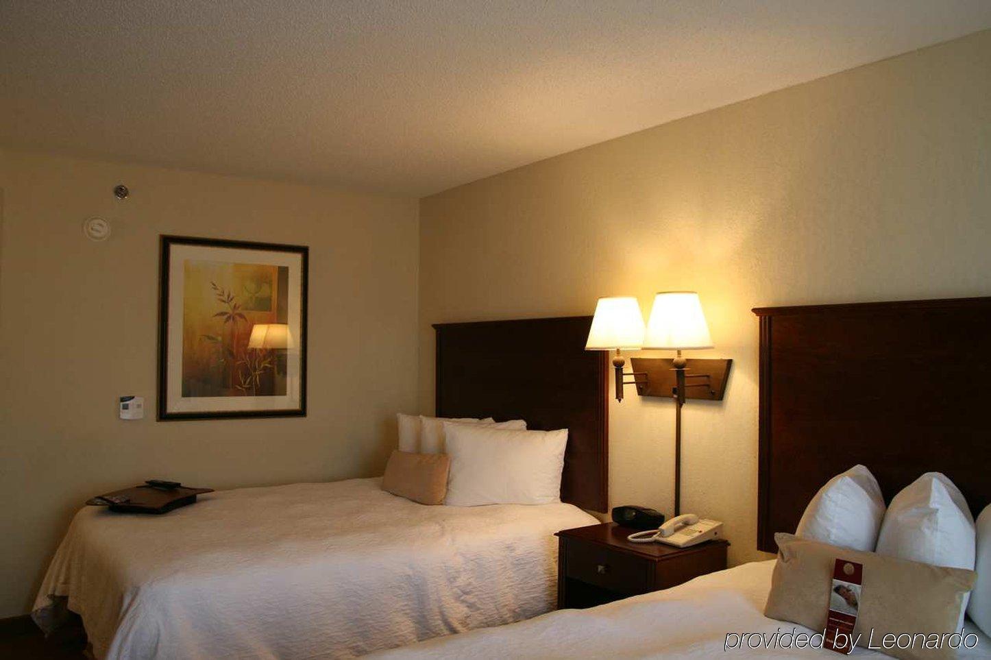 Hampton Inn & Suites Oxford-Anniston Phòng bức ảnh