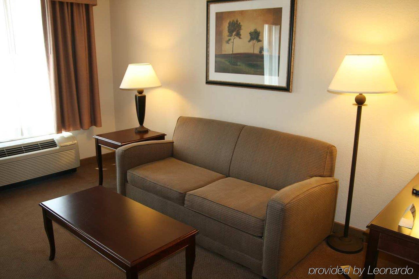 Hampton Inn & Suites Oxford-Anniston Phòng bức ảnh